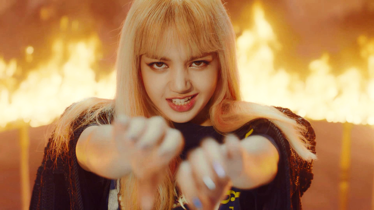 Кадр из клипа