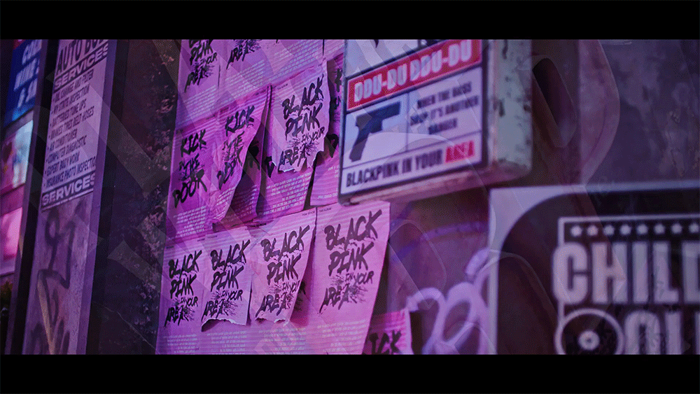 Наклейка справа на выступе.