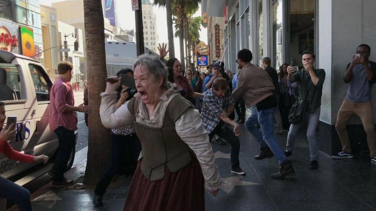    Кэти Бейтс в сериале «Американская история ужасов»:IMDb