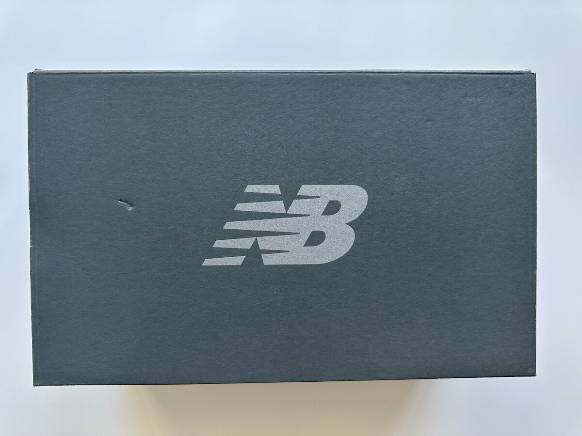 Оригинальная коробка от New Balance 2002R