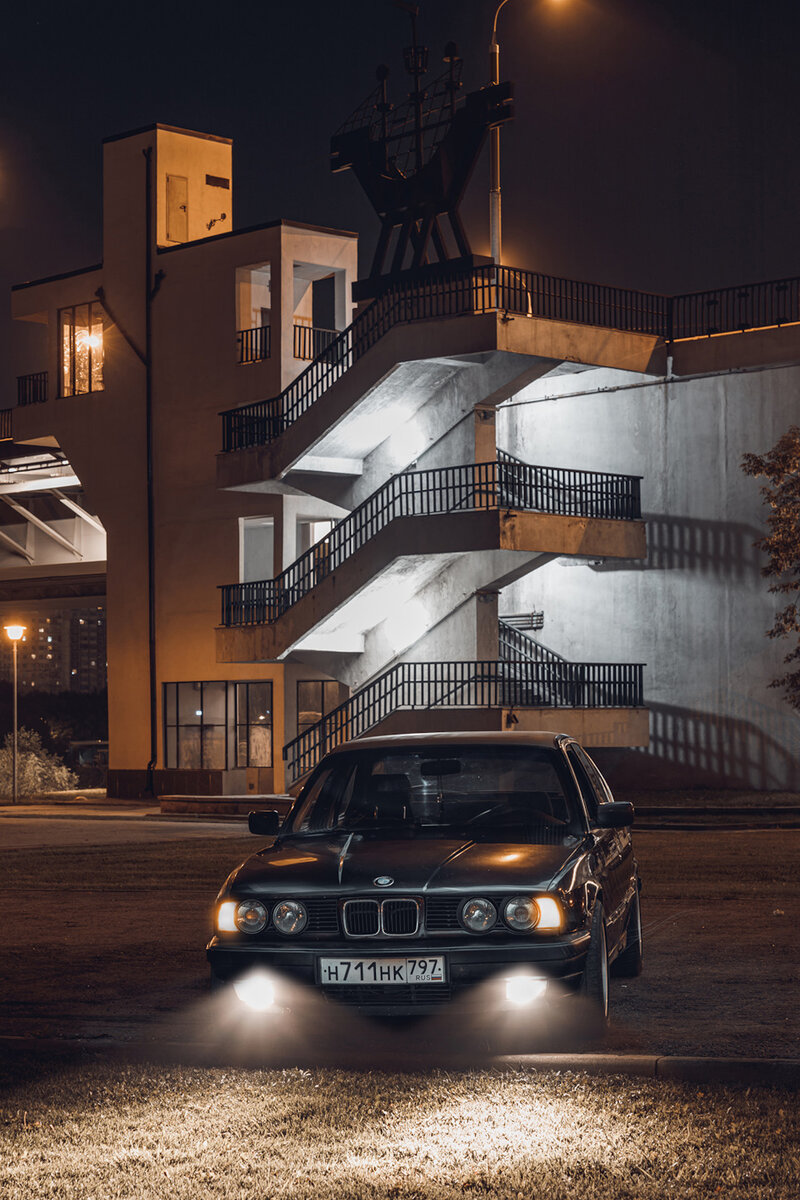 BMW E34 ночная фотосессия. Моя фоторабота. | SvarogovMSK Фотограф | Дзен