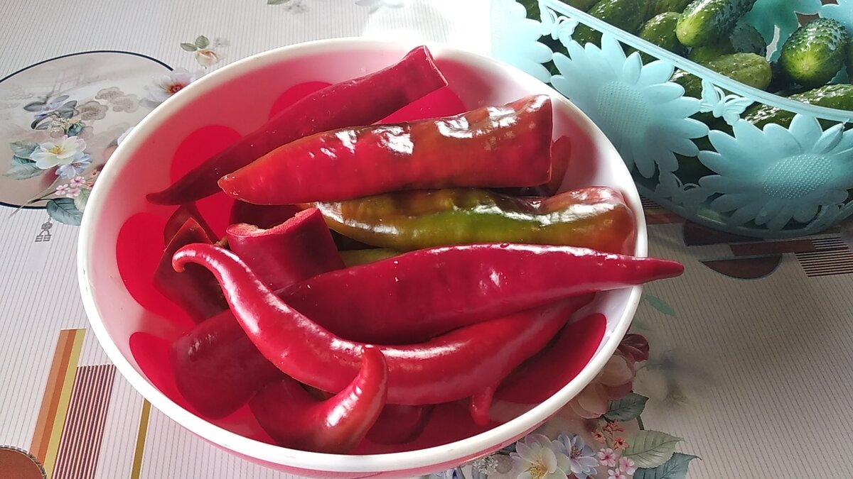 Огуречное лечо с перцем на зиму. Огуречное лечо с перцем на зиму