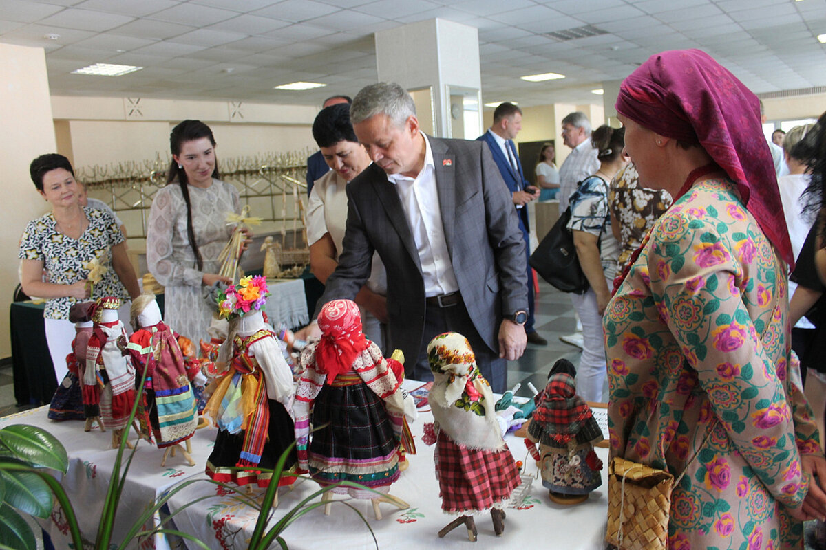    Курские работники образования обсудили задачи на новый учебный год