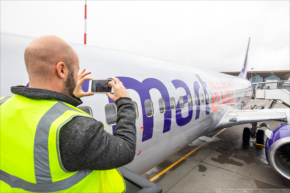 Смарт авиа. Боинг 737-800 Смартавиа. Смарт авиа 737-800. Ливрея Смартавиа Боинг 737-800. Boeing 737-800 смаравиа салон.