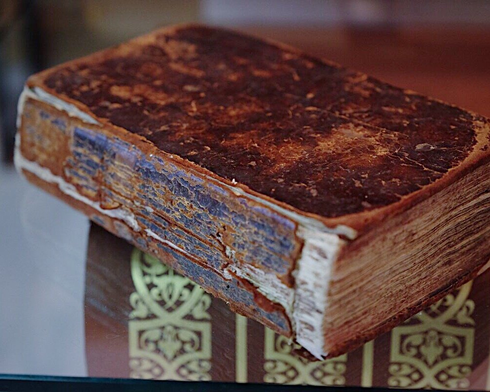 Письмовник конца XVIII века, фото до реставрации.