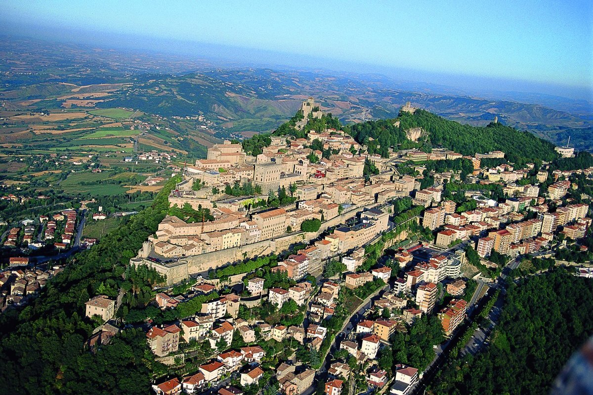 Столица Сан-Марино. Сан Марино столица Италия. San Marino (Сан Марино). Столица Сан-Марино достопримечательности. Сан марино андорра