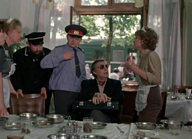 Кадр из фильма "Вокзал для двоих"