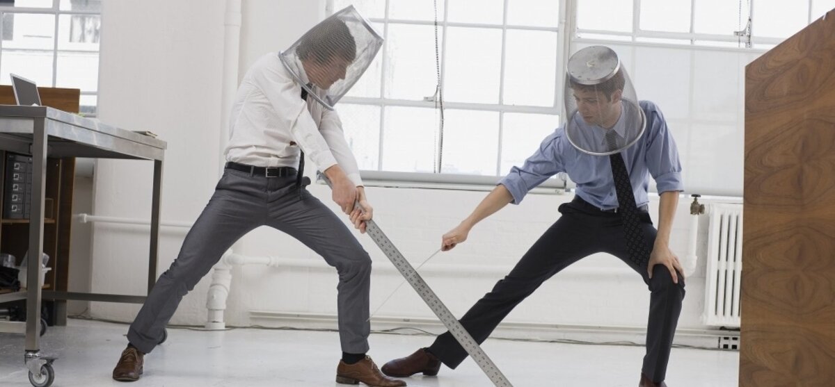 Фото из интернета. ЗОЖники работу работают, пока курильщики уничтожают очередную раковую палочку.