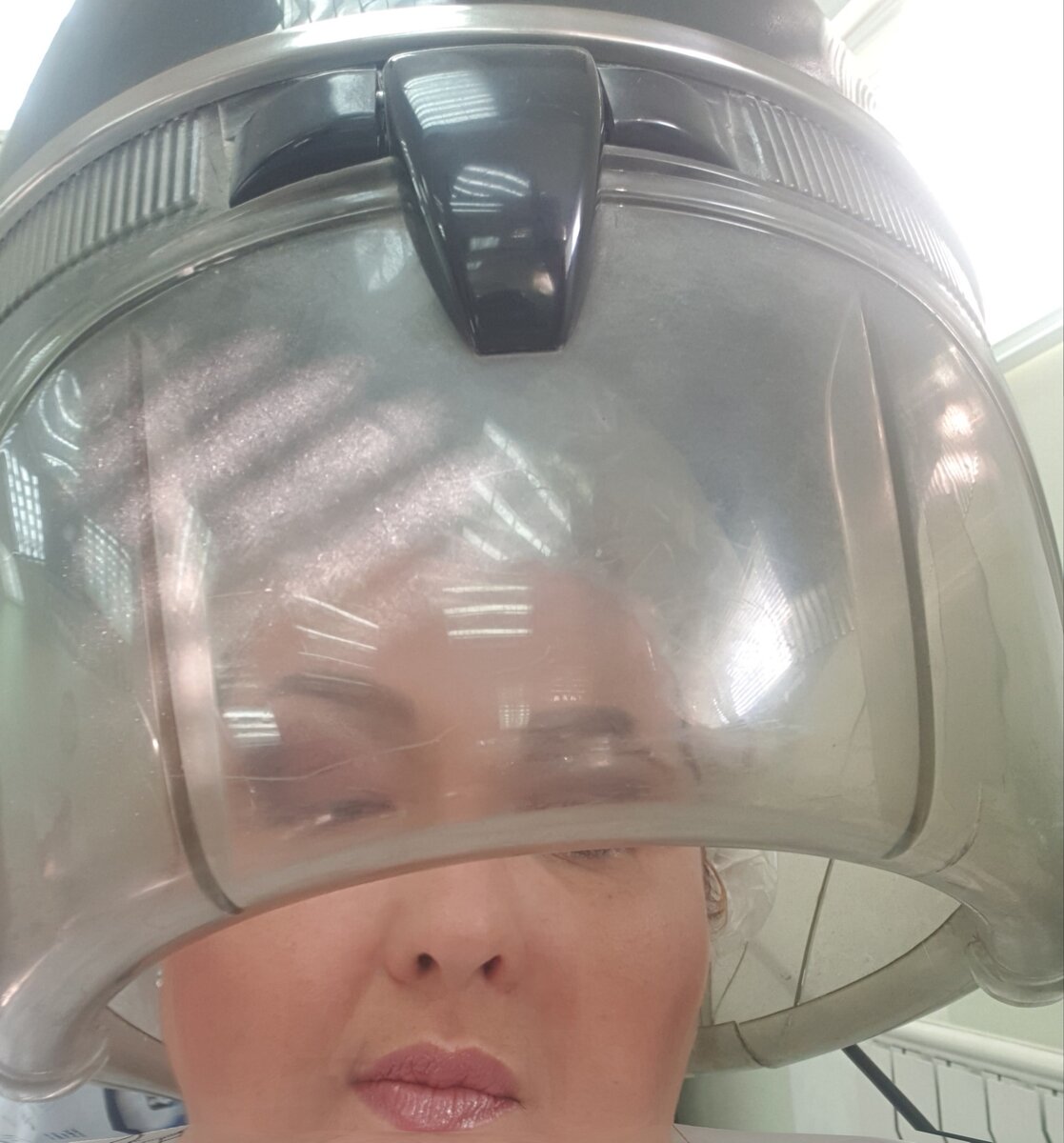 Сидим в телефоне отдыхаем