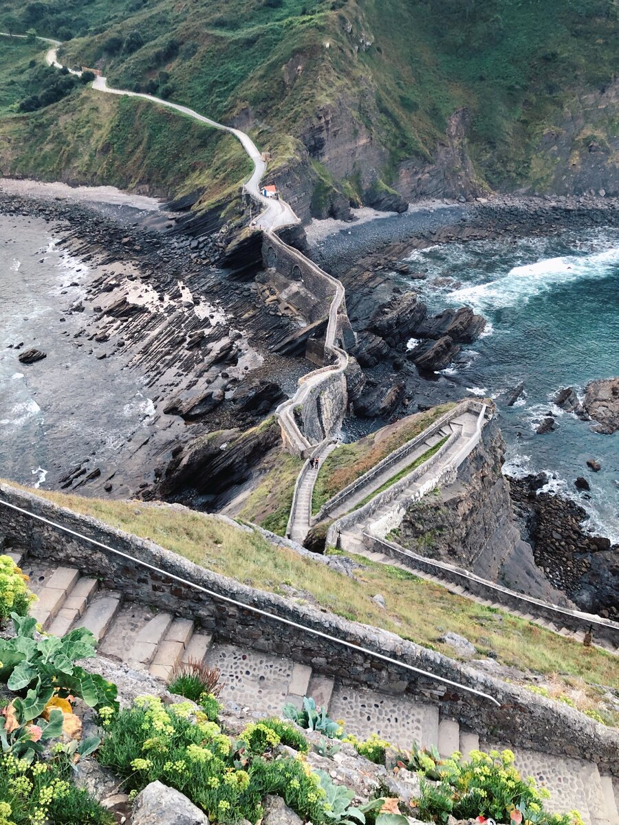 Гастелугаче