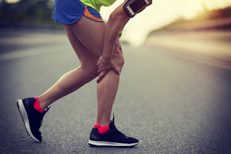 Разрыв мениска коленного сустава - причины, симптомы и лечение без операции