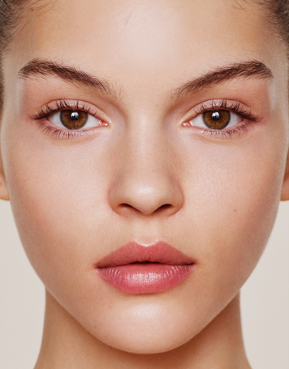 подчеркивают естественную красоту. нюдовый макияж. подчеркивают естественную красоту. подчеркивают естественную красоту. выразительные глаза.