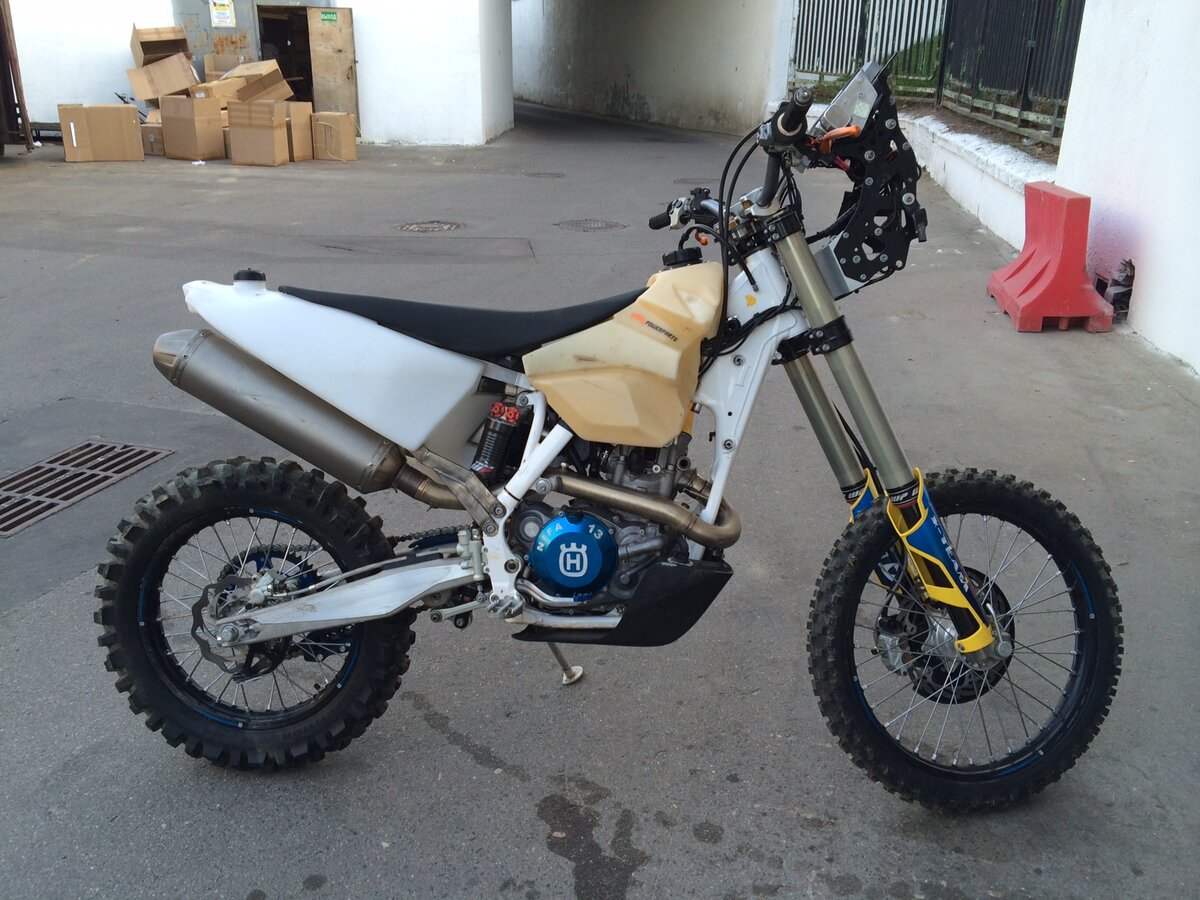 Мотоцикл Husqvarna 701 Enduro