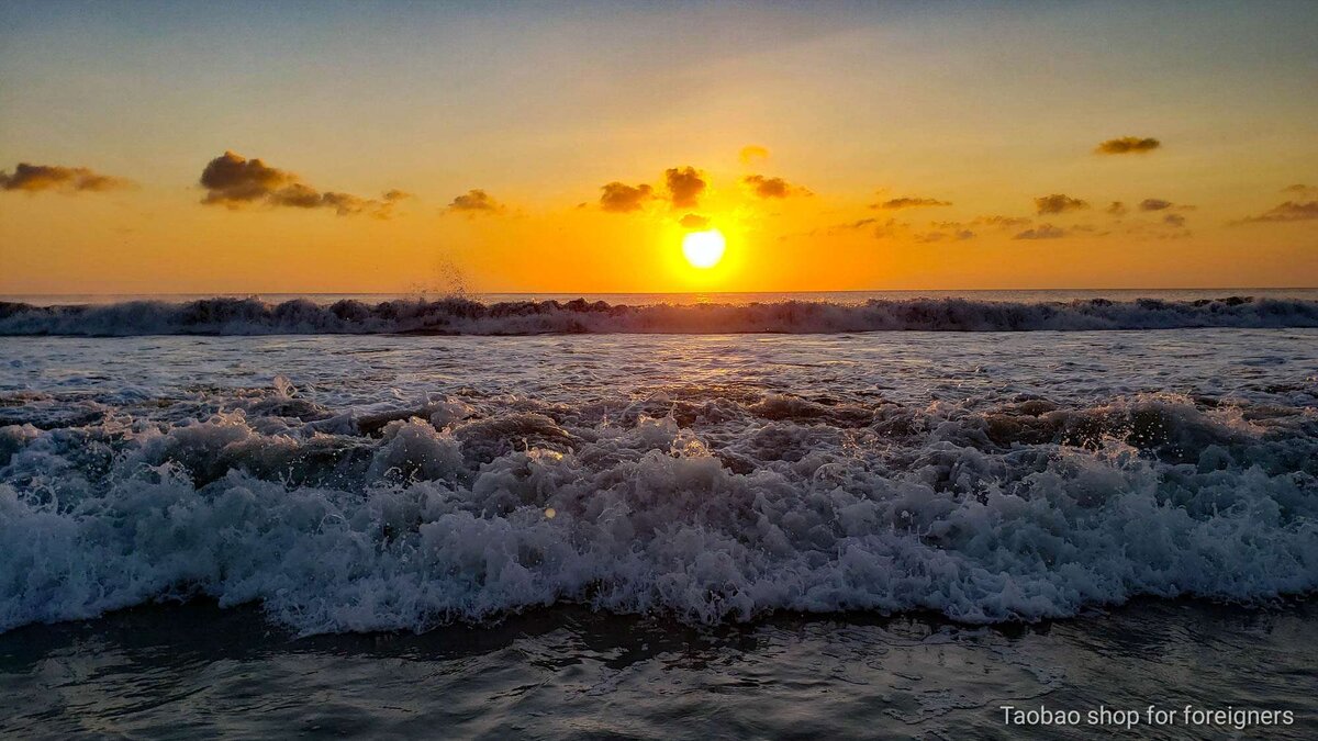 Пляж курортного города Кута.