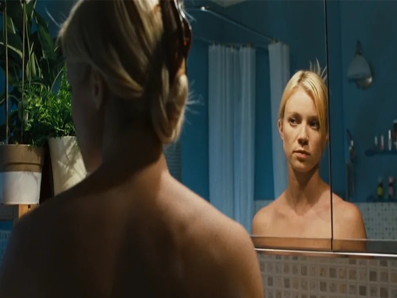 Кадр из фильма Зеркала