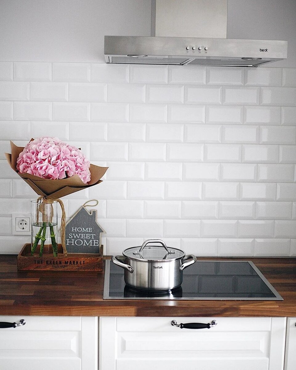 Instagram: @arhipkinasasha