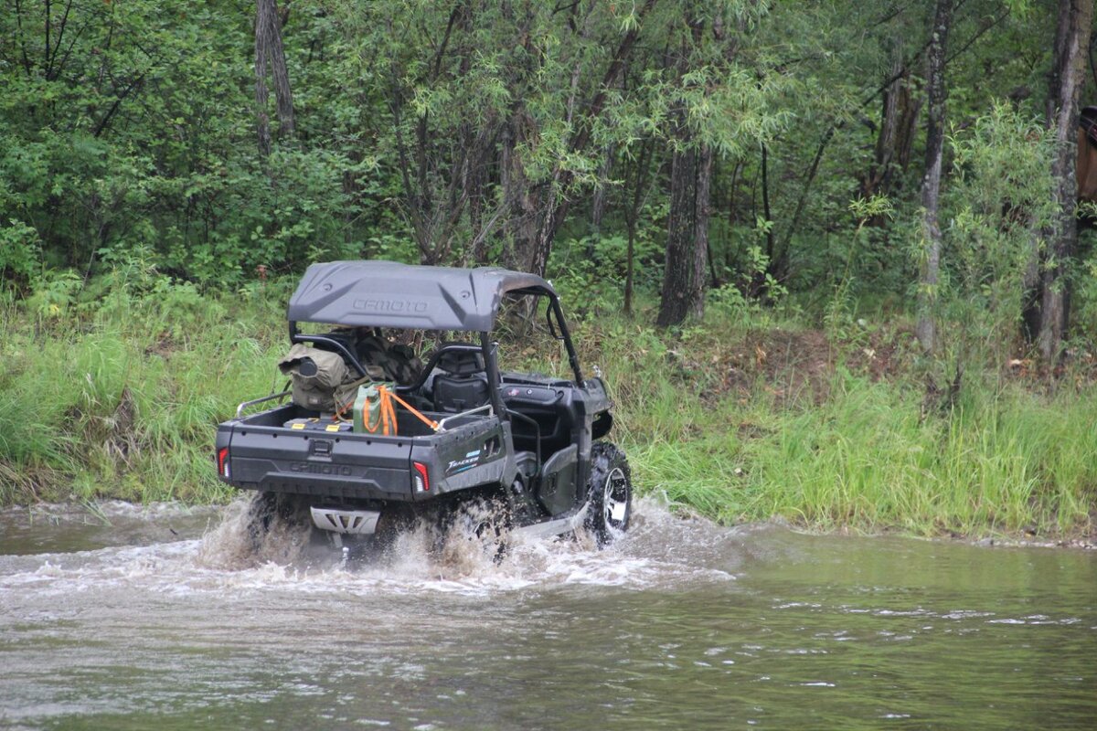 Вот такие такси работают у нас в деревнях. Фото автора