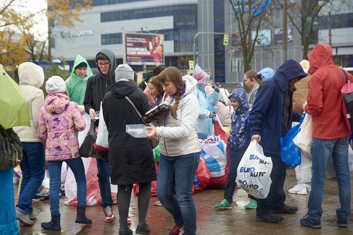 фото с акции по раздельному сбору