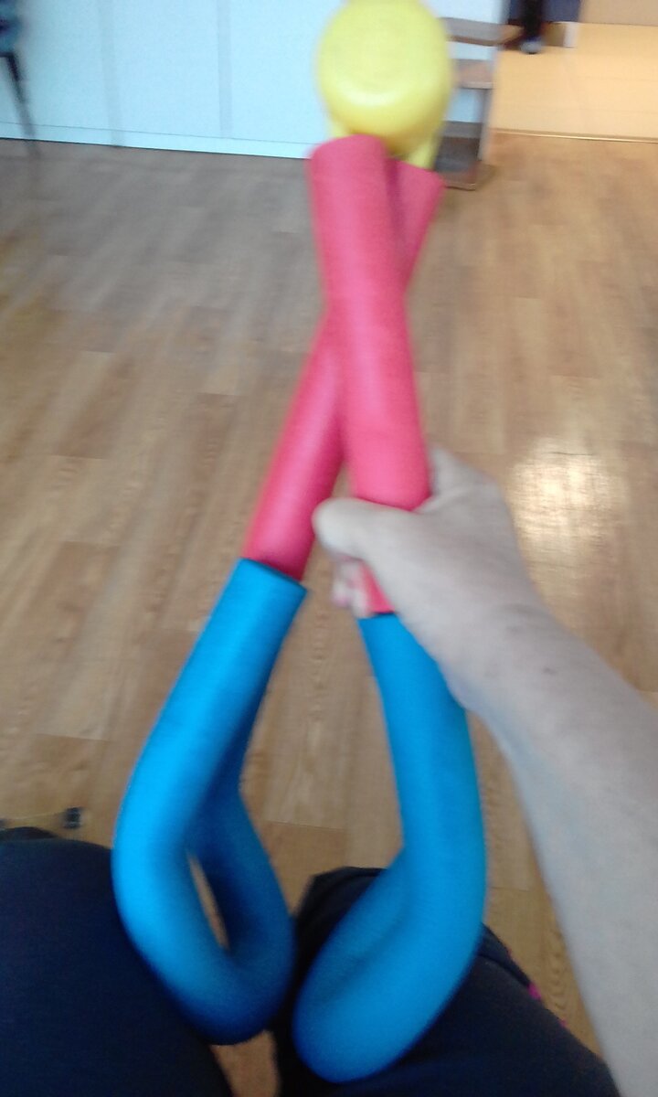 Тренажёр для укрепления мышц бедер