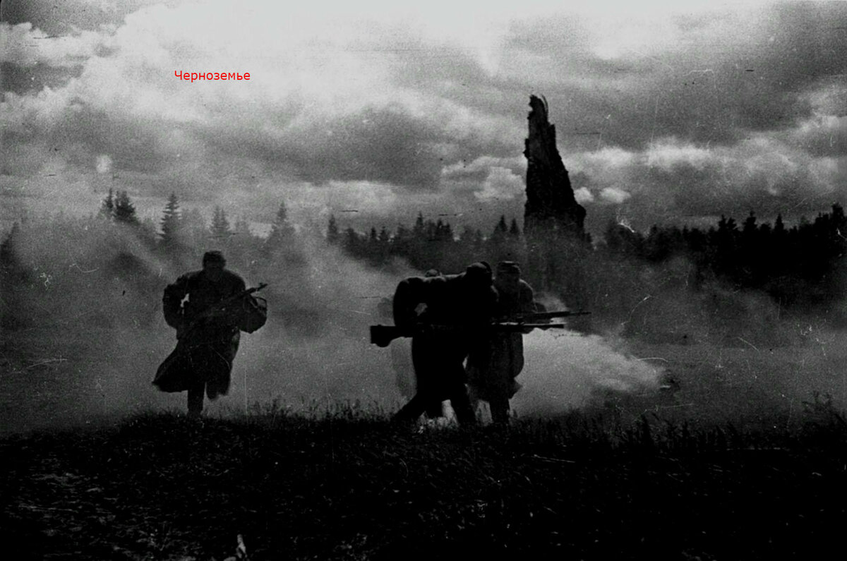 Фото из открытых источников Яндекс картинки.Война во всей красе.