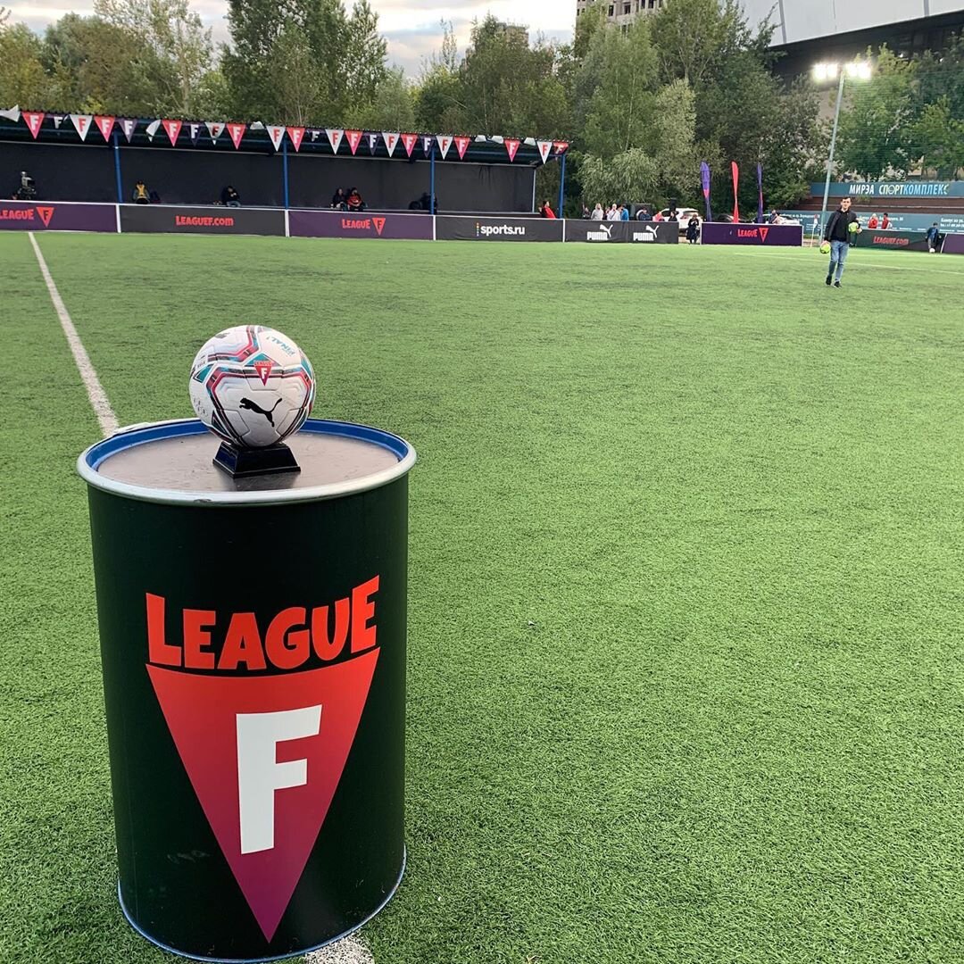 https://www.instagram.com/fleague.f