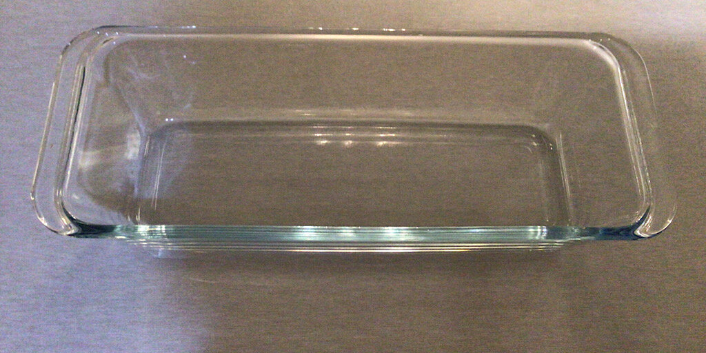 Размер формы 32х12 см.