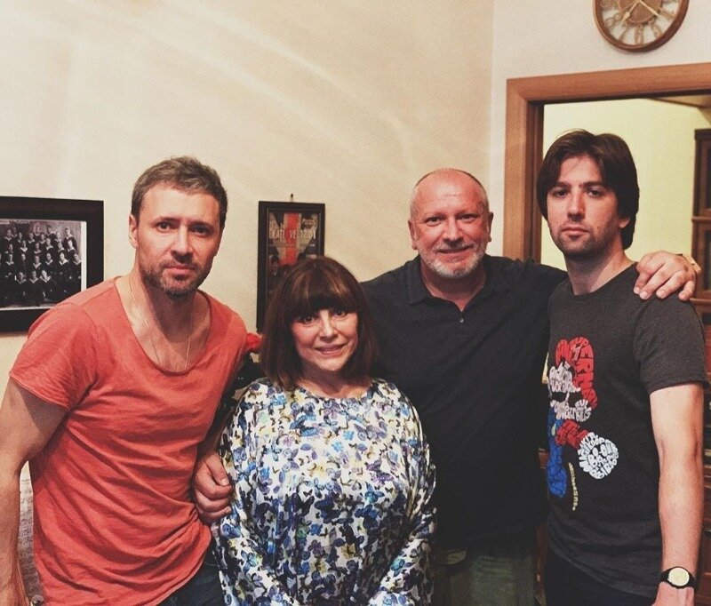 Источник фото: https://www.instagram.com/p/CBv24hvqGzm/