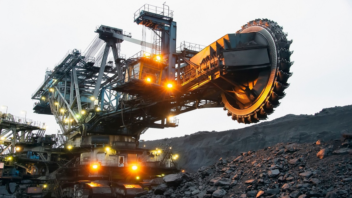 Горнодобывающая промышленность Австралии Шахты. Роторный экскаватор метал инвеси. Машины для горнодобывающей промышленности. Горно-добываюшая промышленность. Горнорудная промышленность урала обеспечивает