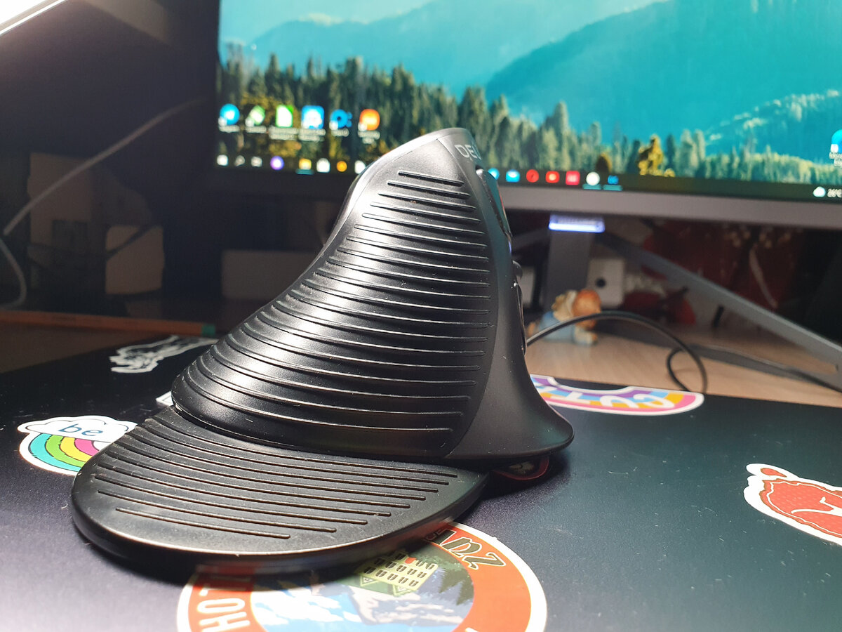 Вертикальная мышка DELUXE