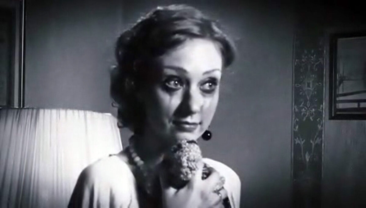 Кадр из короткометражного фильма «Белый-белый день» (2009)