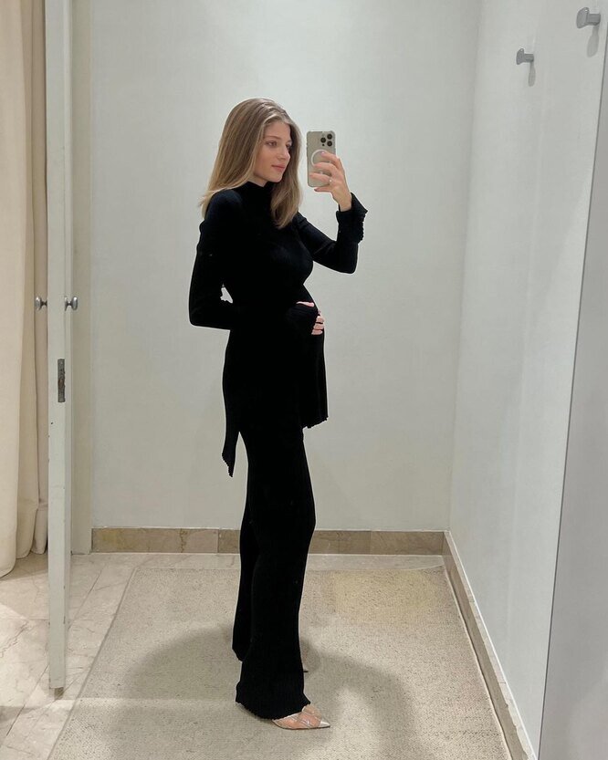 Александра Новикова, @howtosasha