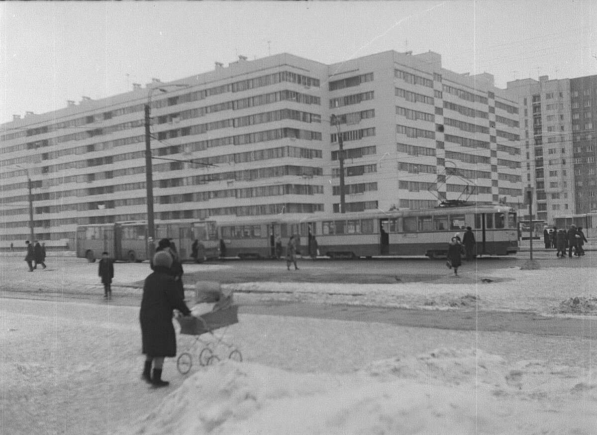 Москва ул наличная. Метро Речной вокзал 1965. Ховрино улица Фестивальная Москва. Ховрино 80е. Химки Ховрино застройка.