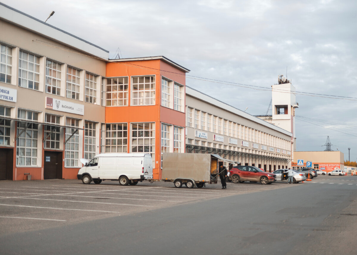 «Красная Талка» Ивана Николаева сегодня. Сейчас в этой части фабрики расположены офисы и магазины