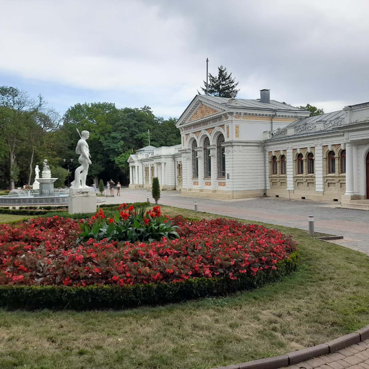 Здание ванн