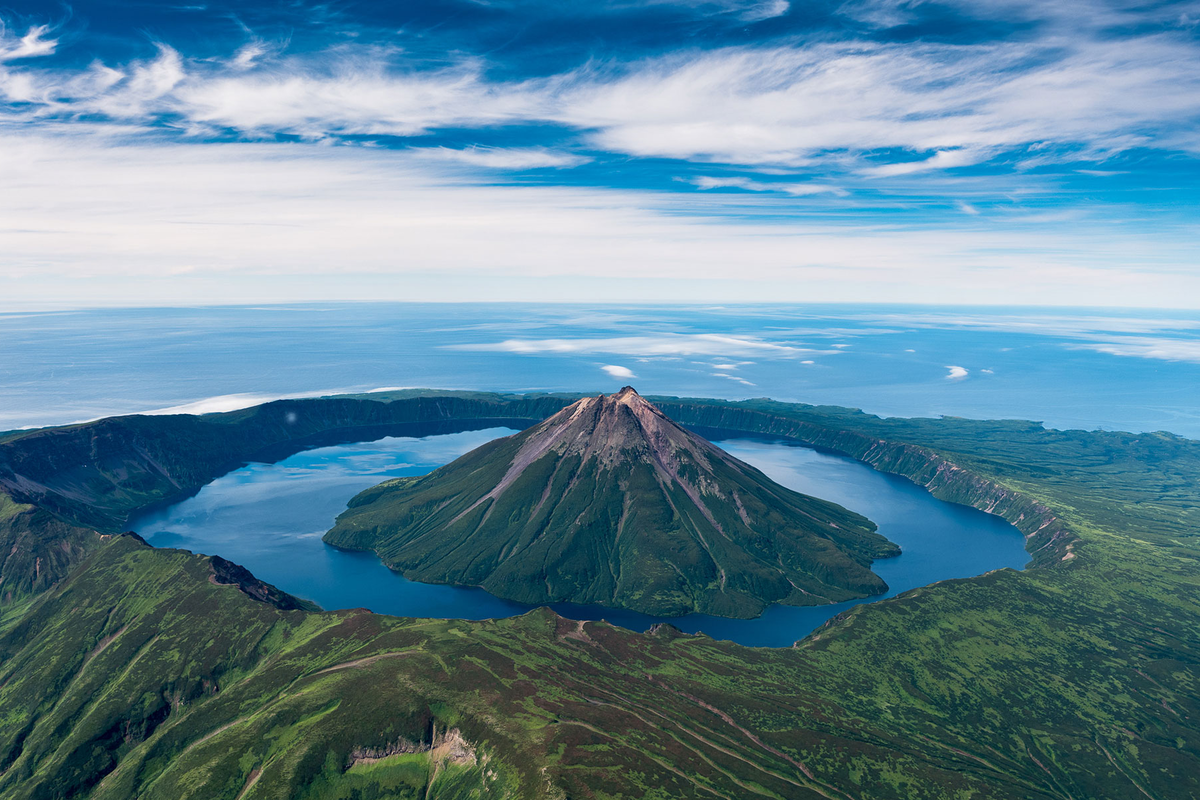 Вулкан Креницына Курильские острова