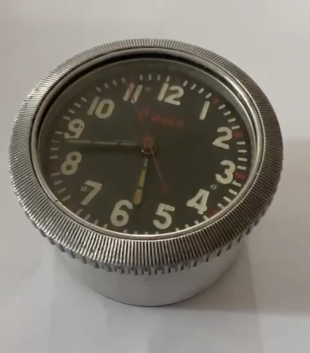 Часы ЗЧЗ в танке Т-34