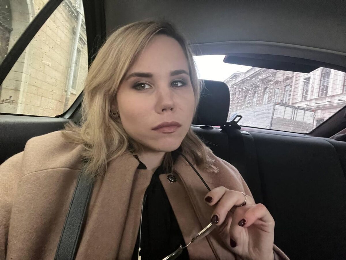 След Киева: кто стоит за убийством политического обозревателя Дарьи Дугиной/URL:https://svs-gru.ru/sled-kieva-kto-stoit-za-ubiystvom-politicheskogo-obozrevatelya-dari-duginoy/