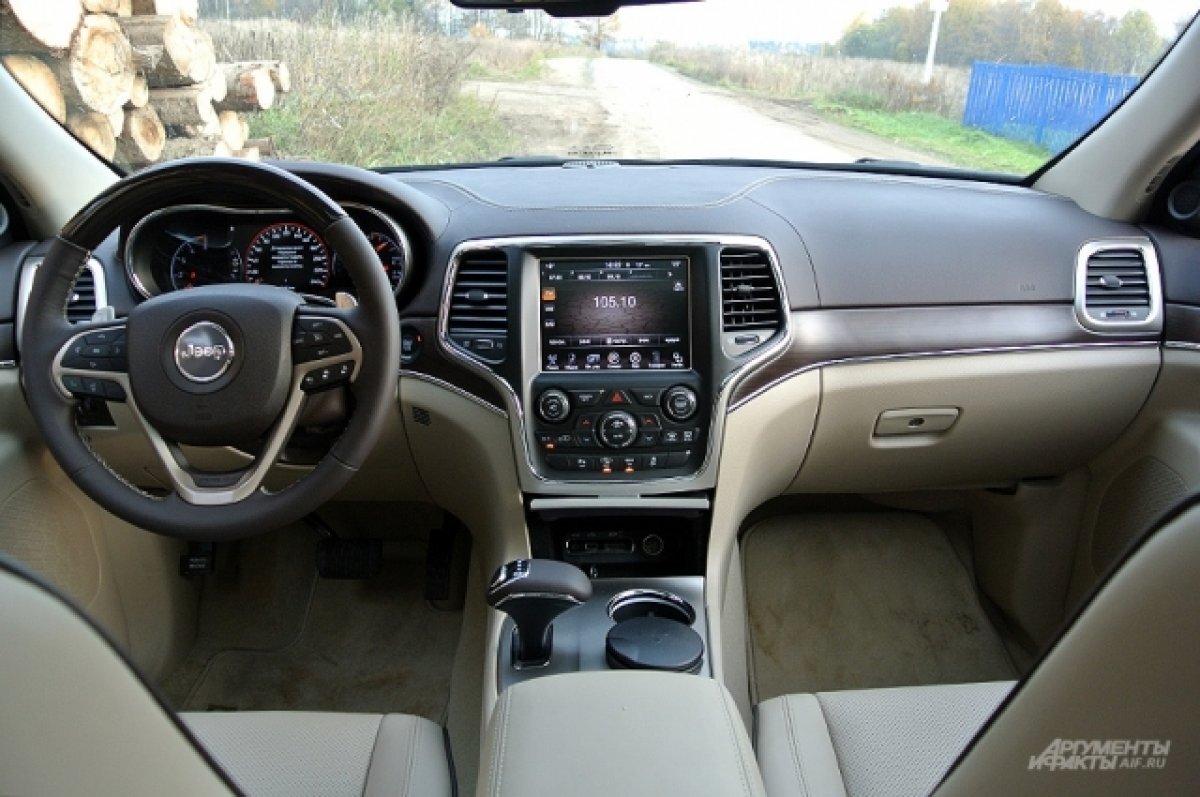    Jeep Grand Wagoneer стали ввозить в Россию