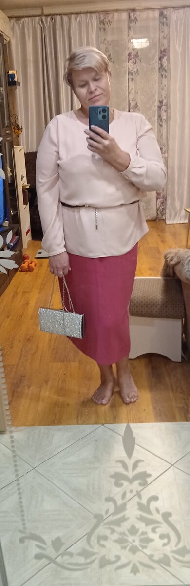 И такой померяла, но я в таком виде унылое 💩 в итоге чую будет что то не то что вы видели есть идея, точно другое, но с этой юбкой