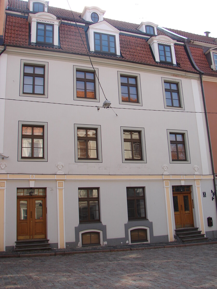 Дом на улице Маза Пилс. фото автора