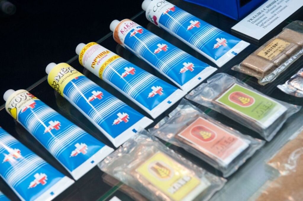 Сейчас такая еда — уже музейный экспонат. Технологии продвинулись далеко вперёд.