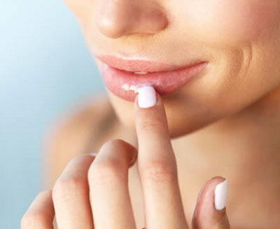 Сохнут и трескаются губы? Каких витаминов не хватает? | Женский сайт  www.inmoment.ru | Дзен