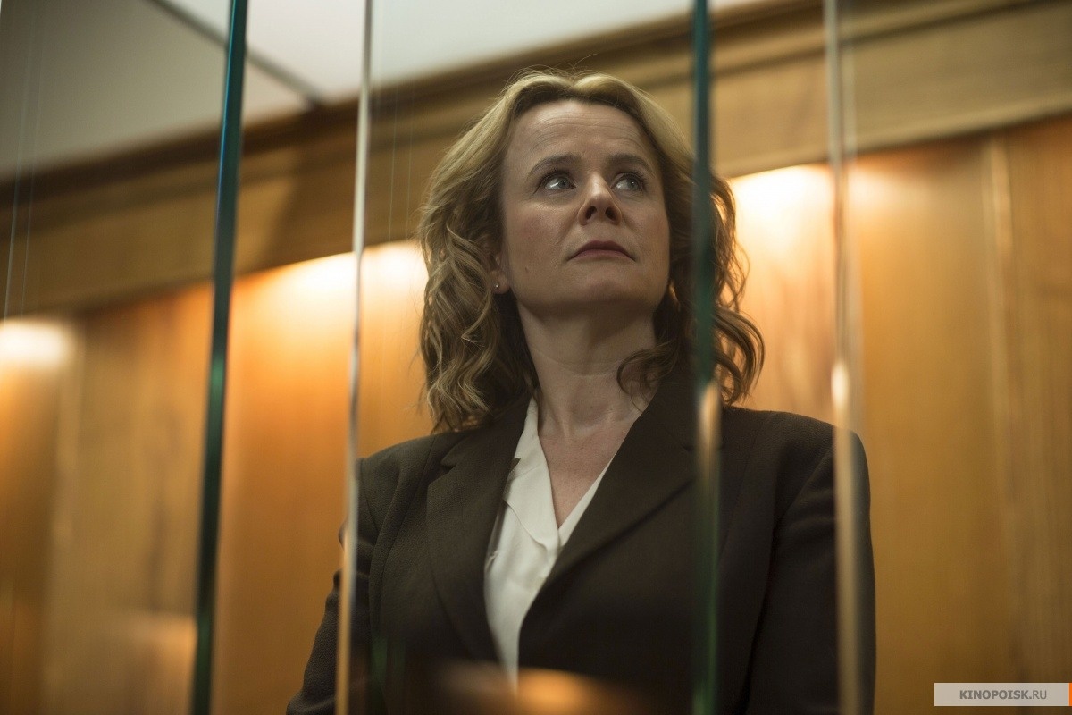 Кадр из сериала «Яблоневый дворик» по одноименному роману Луизы Даути