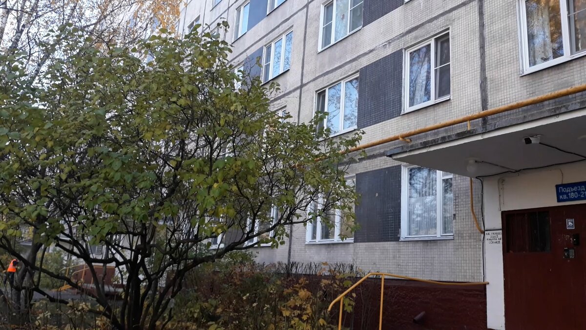 Если второй этаж жилой, то многие минусы его "съедаются".