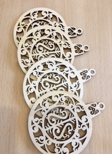 https://pro-graver.ru/goods/irushka-ahzur-na-elku
