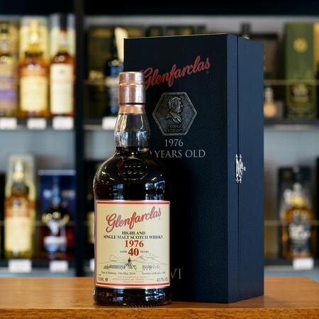 Виски пит. Джентльмены виски Glenfarclas. Гай Ричи виски. Виски за 1500. Виски из джентльменов Glenfarclas.