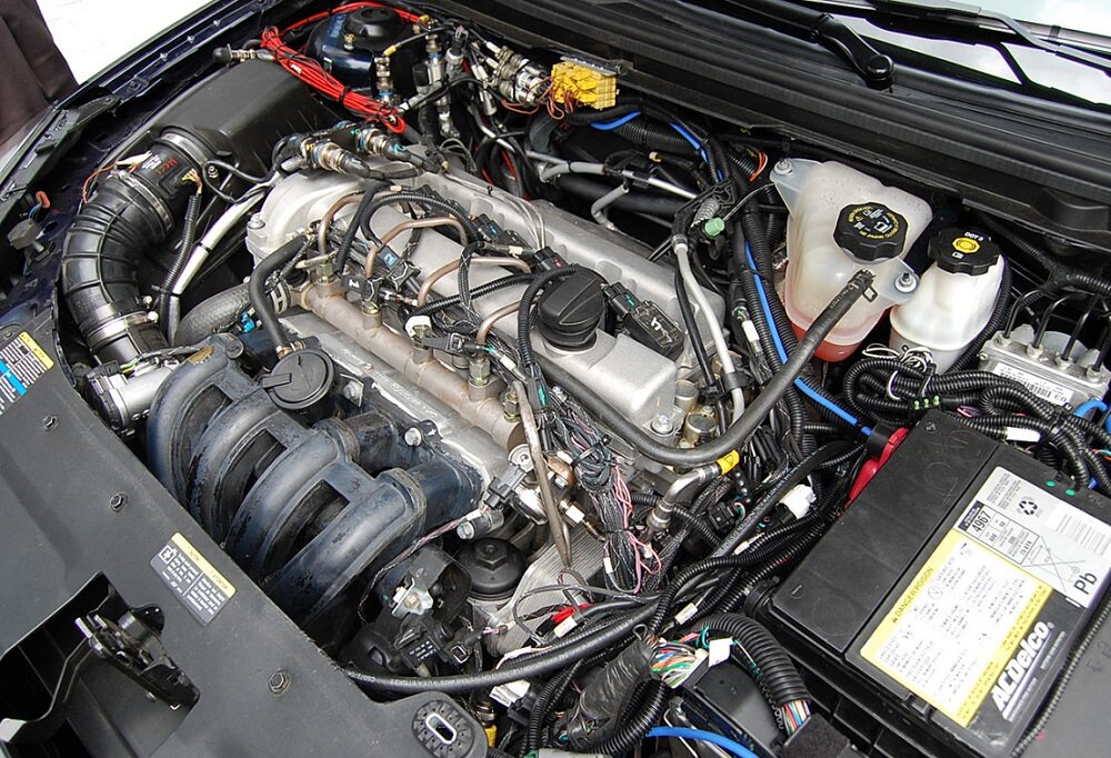                                                 Конструкция инжекторного двигателя