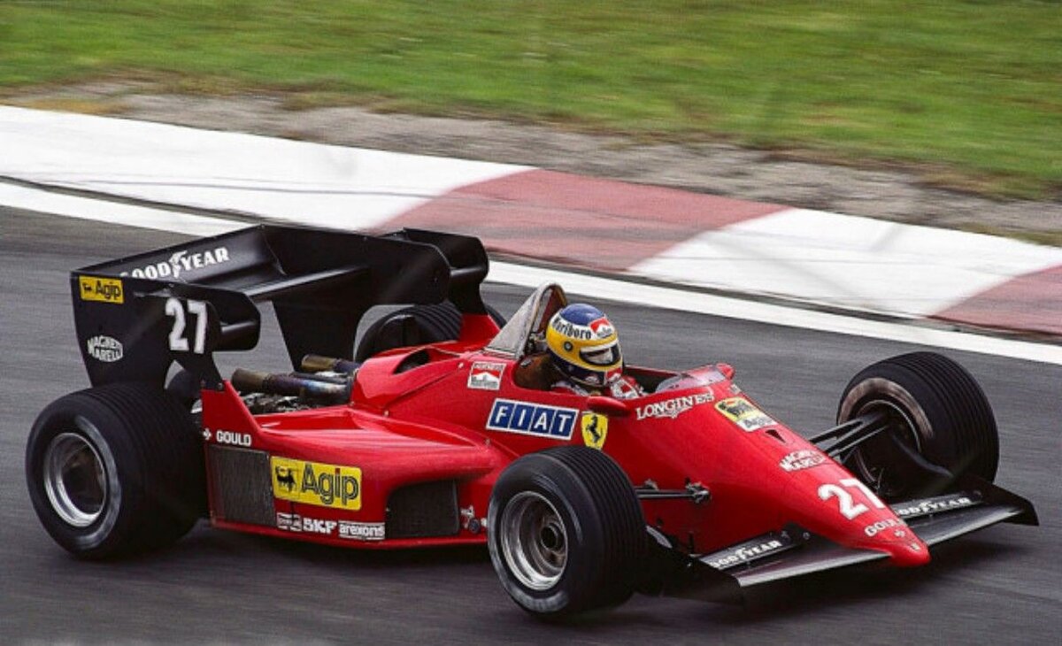 Кто знал, что изначально в 1984 году логотип Мальборо на Феррари был не больше обычной открытки?