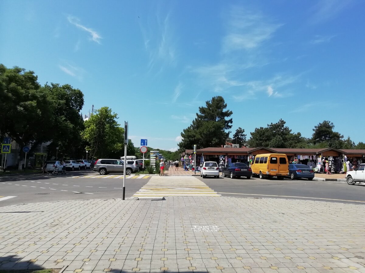 Проход к пляжу Высокий берег