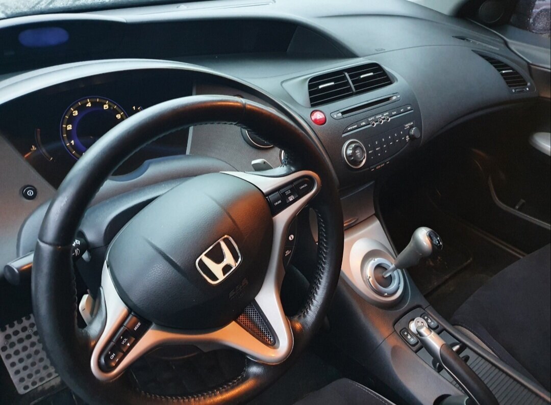 Интерьер honda civic 5d